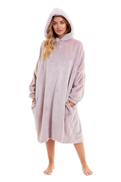 Oversized Plush Hooded Poncho Blanket With Ultra-Soft Fur Hood Super Soft Sofa and Bed Use
