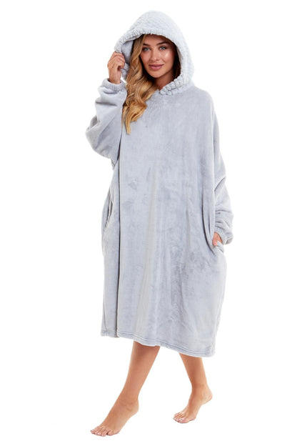 Oversized Plush Hooded Poncho Blanket With Ultra-Soft Fur Hood Super Soft Sofa and Bed Use
